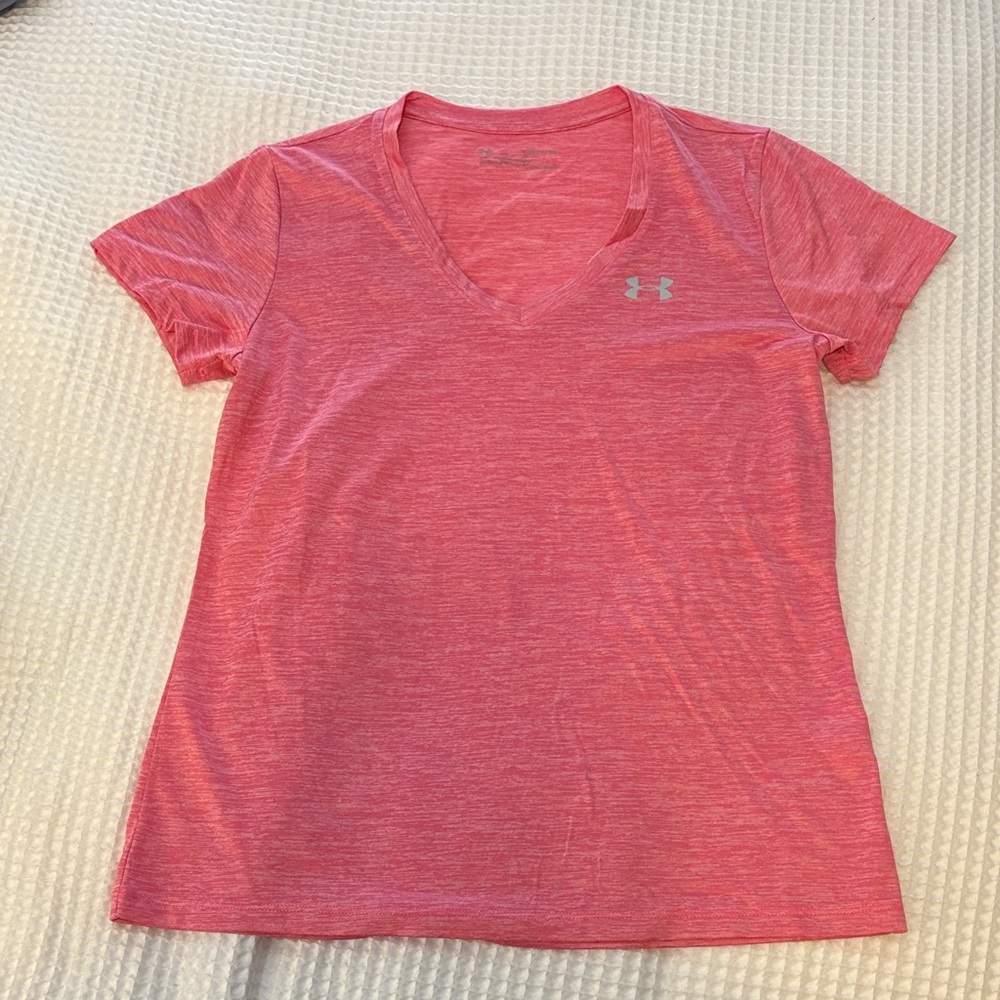 Under Armour Women's Heathered Pink V-Neck Tee